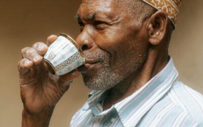 Le Bulukutu (Lippia multiflora) : Pourquoi ce « Thé de Savane » est une mine d&rsquo;or chimique