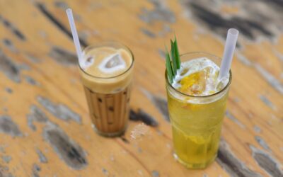 Théine vs Caféine : est-ce vraiment la même molécule ? (Spoiler : oui, mais non)